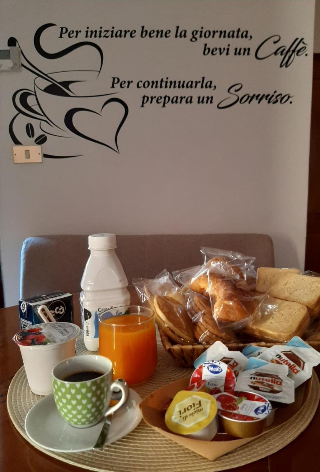 Meridiana Santa Maria del Molise Esterno foto
