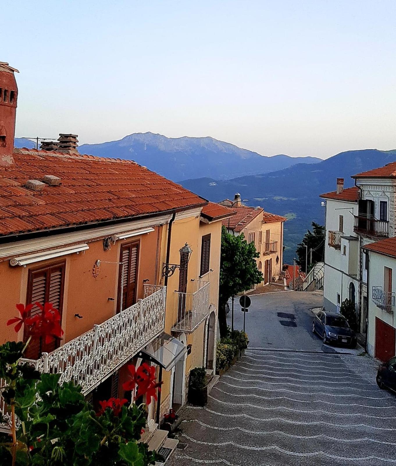 Meridiana Santa Maria del Molise Esterno foto