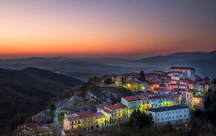 Meridiana Santa Maria del Molise Esterno foto